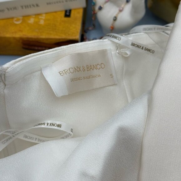 🆕 BRONX & BANCO 🧿 NWOT Evie White Strapless Bow Mini Dress, Sz S US 4 - Picture 15 of 16
